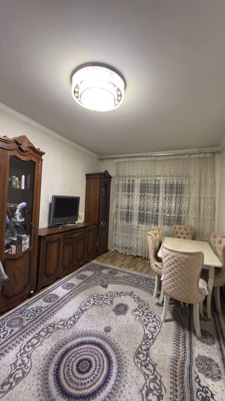 1 xonali kvartira Yakkasaroyda